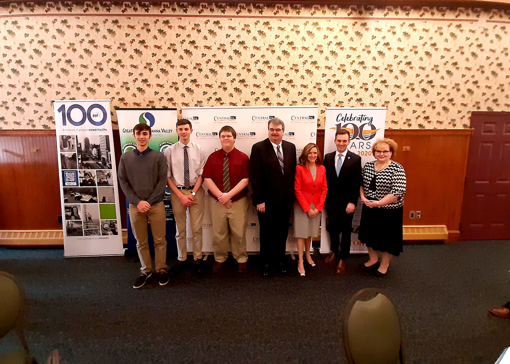 Meadowbrook Christian School students visit chamber breakfast